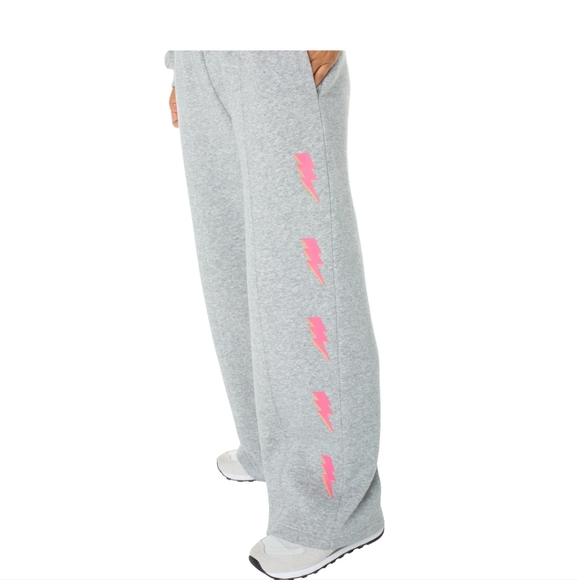 Celebrity Pink Juniors Set w/Sweater and Wide Leg Pants. - Picture 6 of 14